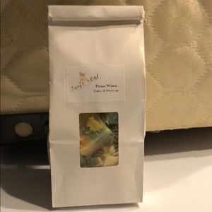 Full chunk bag of Sassy Girl Aromas Pioneer women